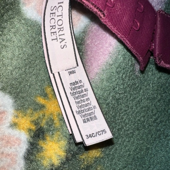 Victoria’s Secret Bras - Picture 10 of 10